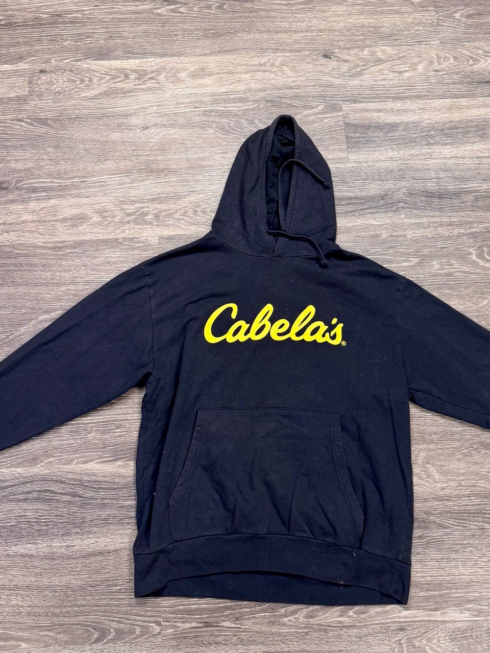 Cabela’s Black Logo Hoodie Men’s Large Yellow Graphic Pullover Sweatshirt
